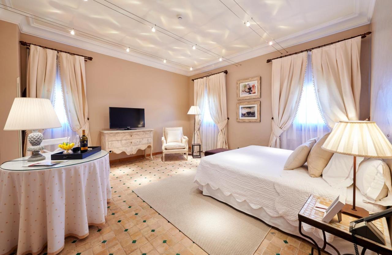 Hotel Pago De Cirsus Ablitas Eksteriør bilde